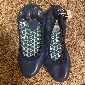 Ballet slipper like shoes